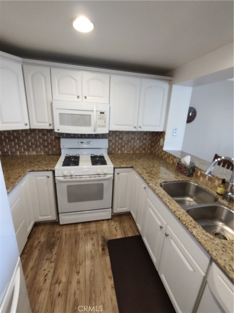 36 Woodleaf Property Photo 10