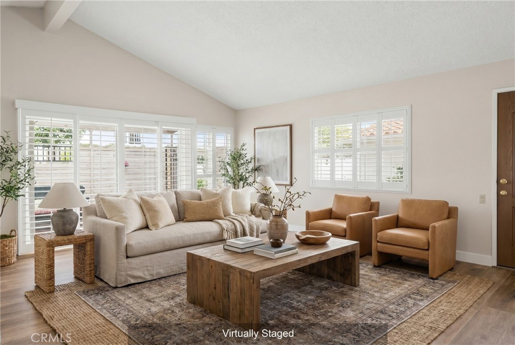 2024 Via Mariposa East A Property Photo 2