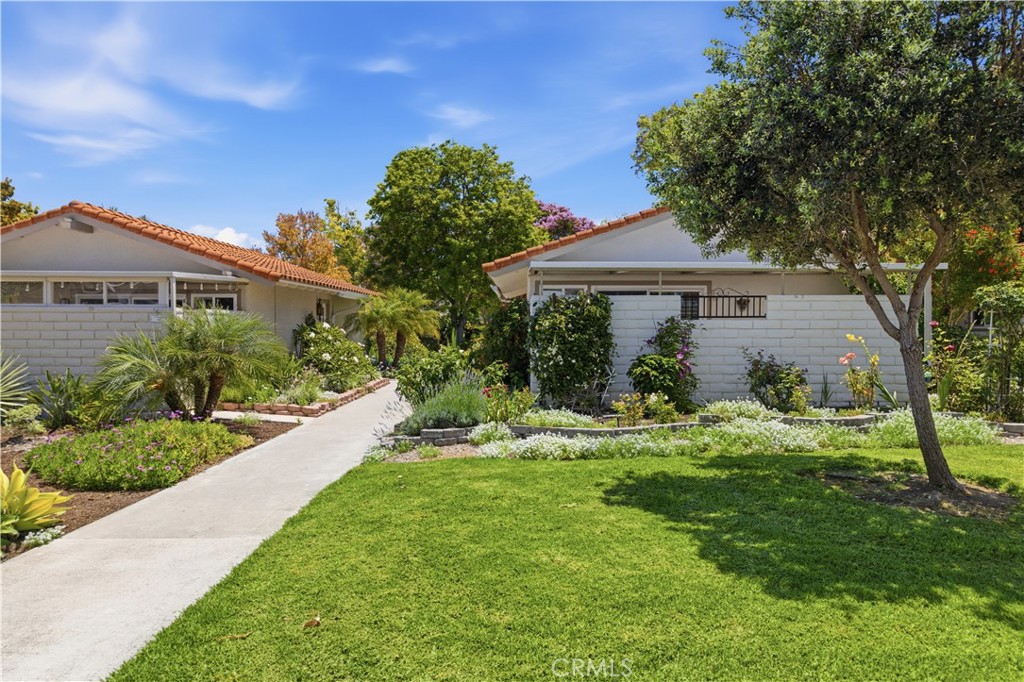 2024 Via Mariposa East A Property Photo 24