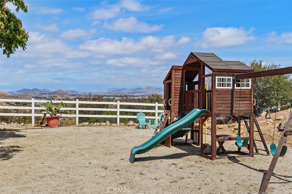 32910 Daily Property Photo 32