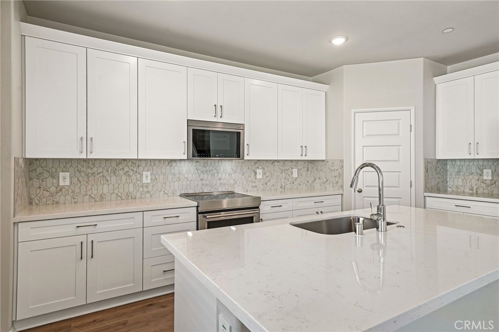 2063 Grapefruit Street Property Photo 13