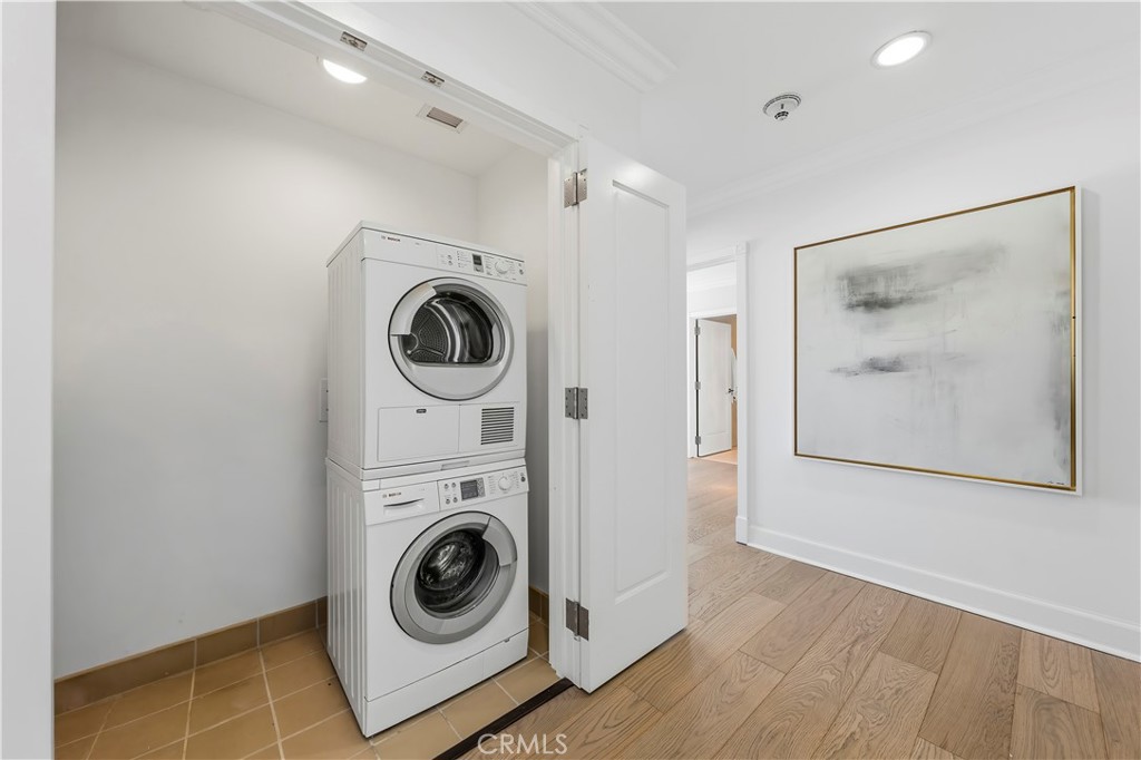 900 W Olympic Blvd 46c Property Photo 18