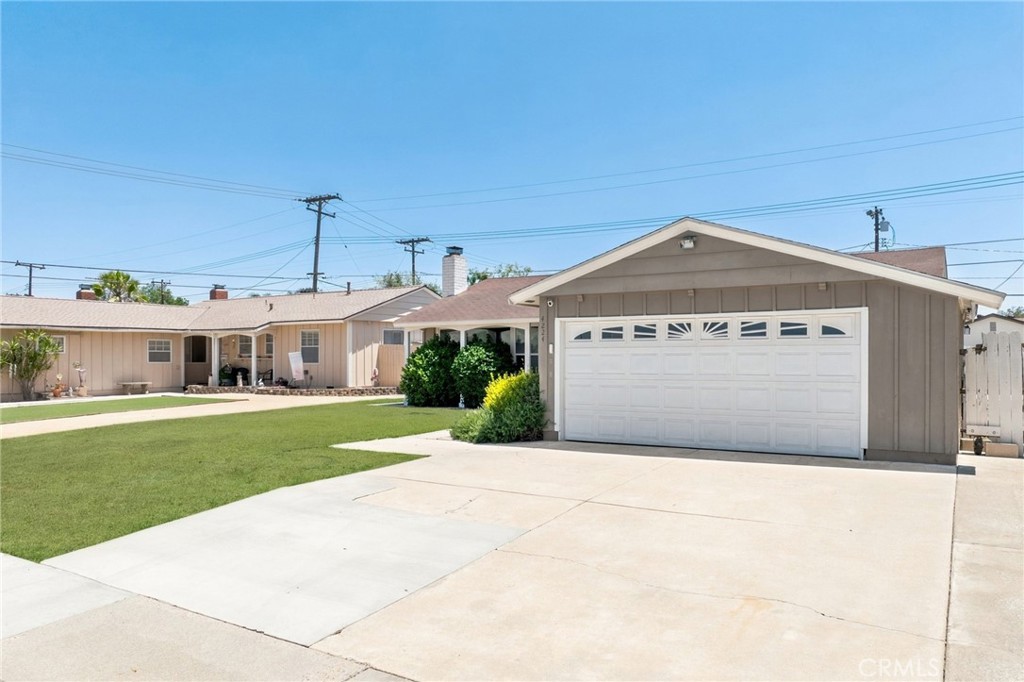4224 W Ash Avenue Property Photo 3