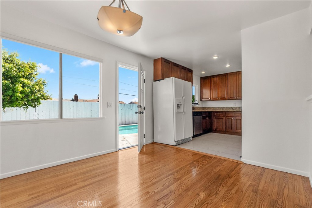 4224 W Ash Avenue Property Photo 9