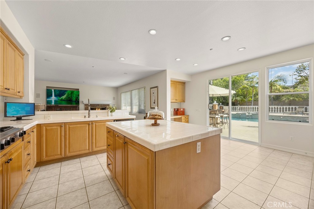 2503 San Miguel Dr Property Photo 13