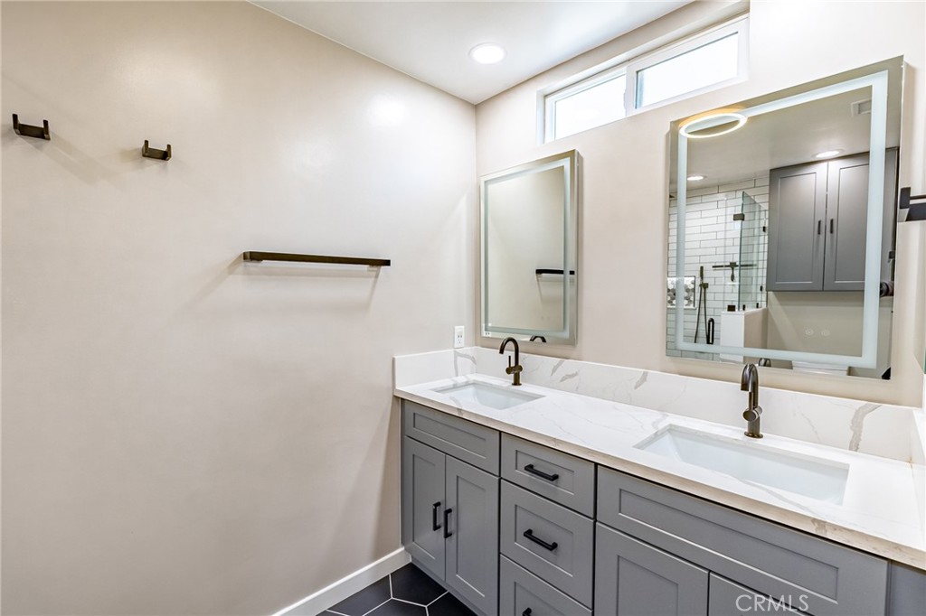 3860 Valley Lights Drive Property Photo 25
