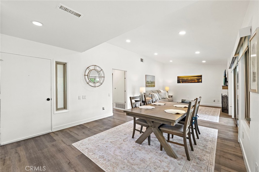 23872 Via Maragall Property Photo 6