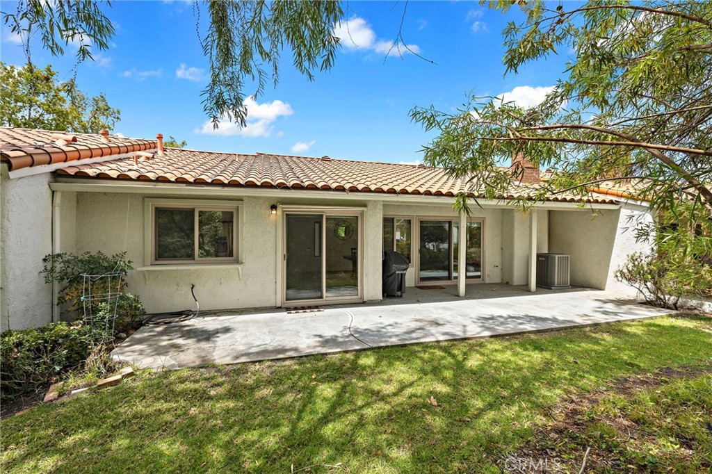 23872 Via Maragall Property Photo 24