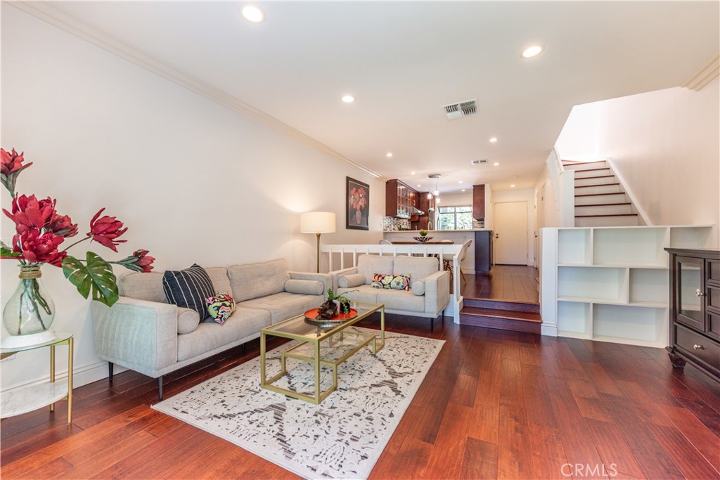249 Pineview Property Photo 1