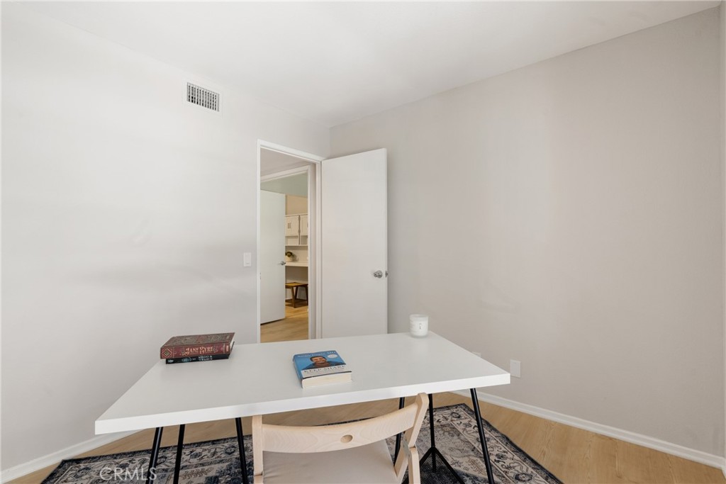 26541 Las Palmas Unit 4 Property Photo 16