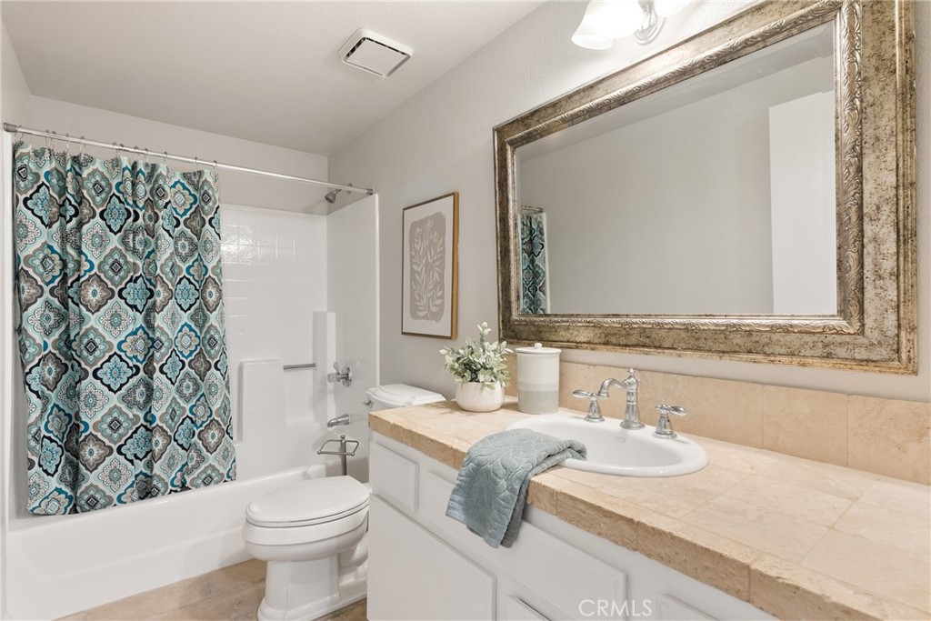 26541 Las Palmas Unit 4 Property Photo 17