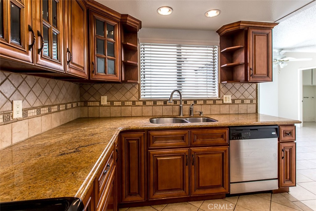 4891 Vista Drive Property Photo 12