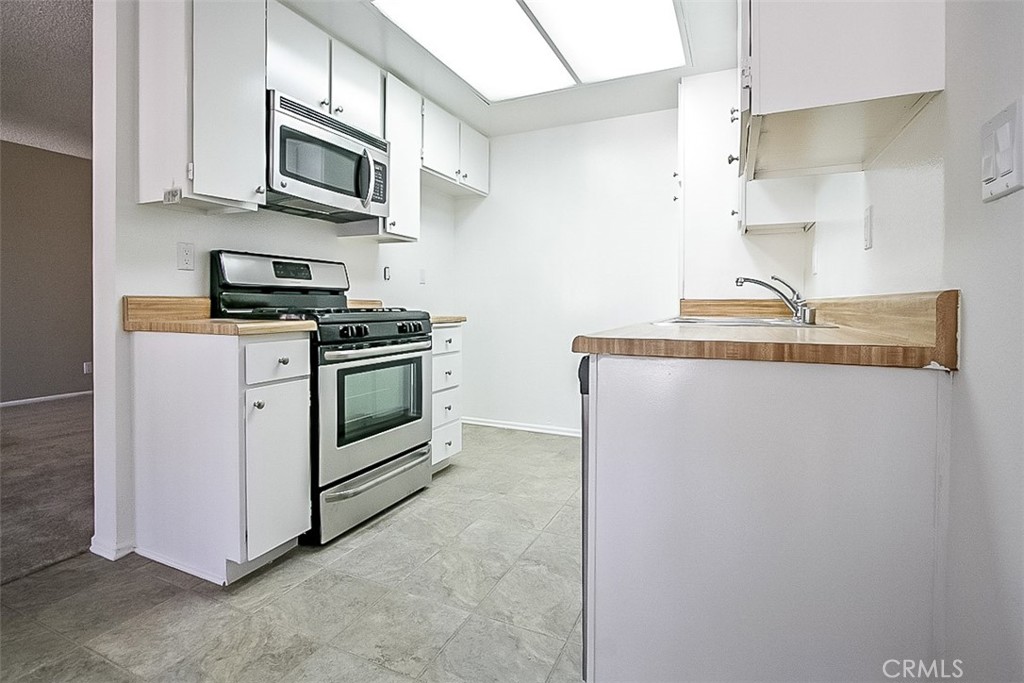 12582 Adelle Street Property Photo 13