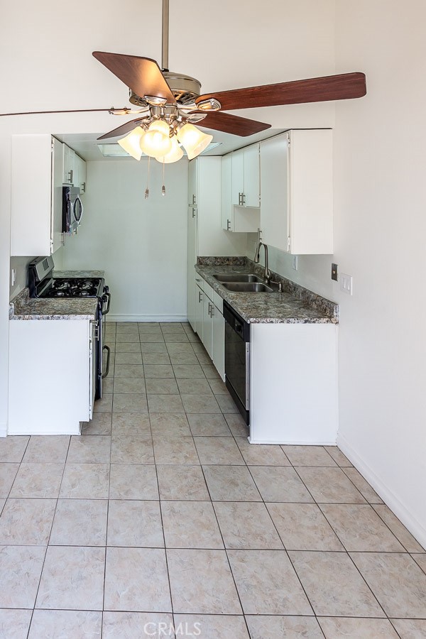 12582 Adelle Street Property Photo 28