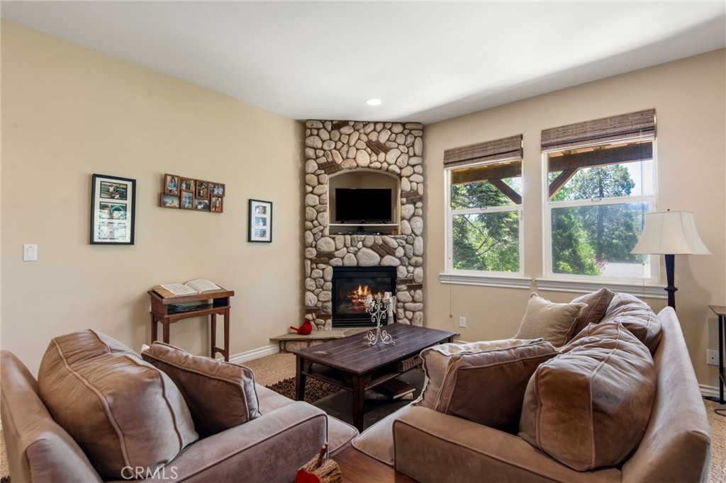 27347 Maplewood Property Photo 21
