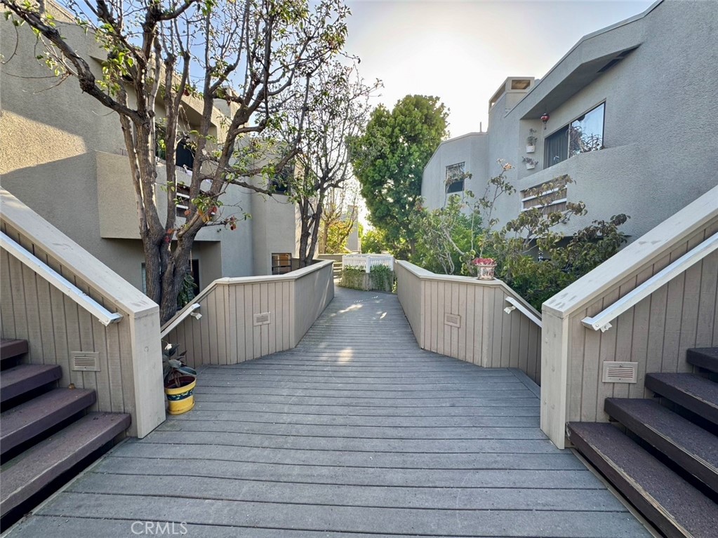 12476 Montecito Road 5 Property Photo 2