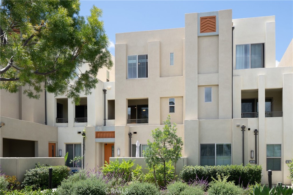 108 Cadence Property Photo 1
