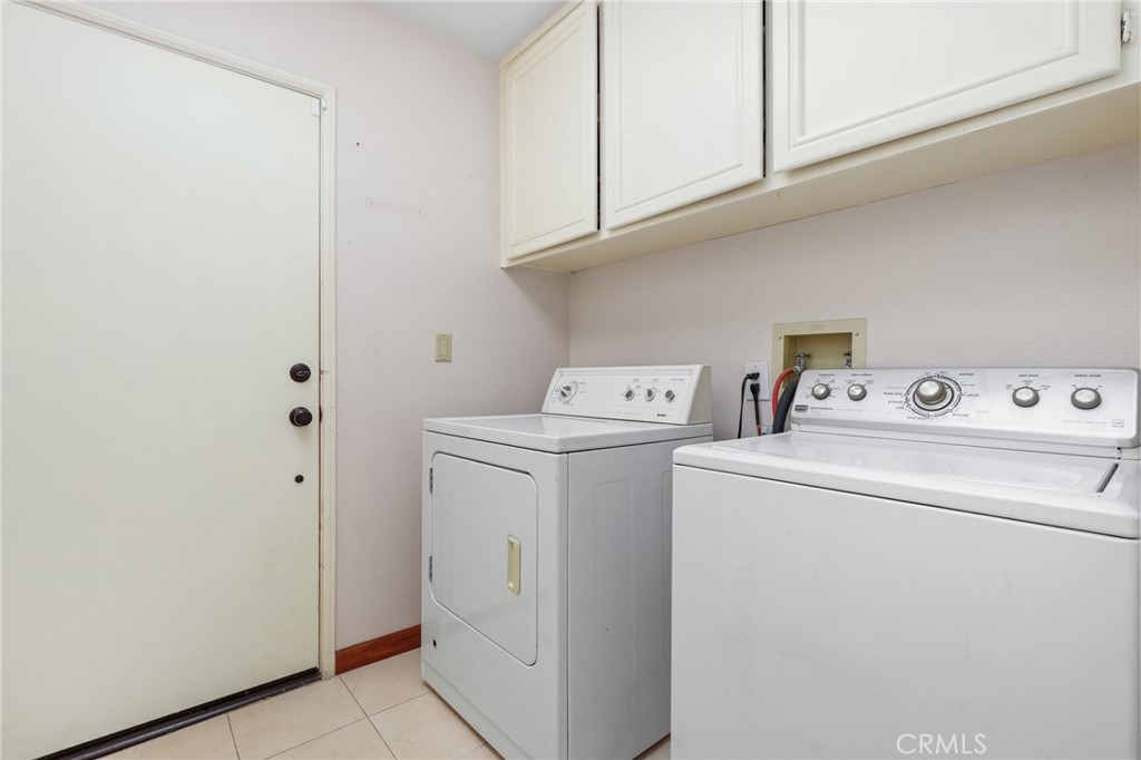 61 Summitcrest Property Photo 48