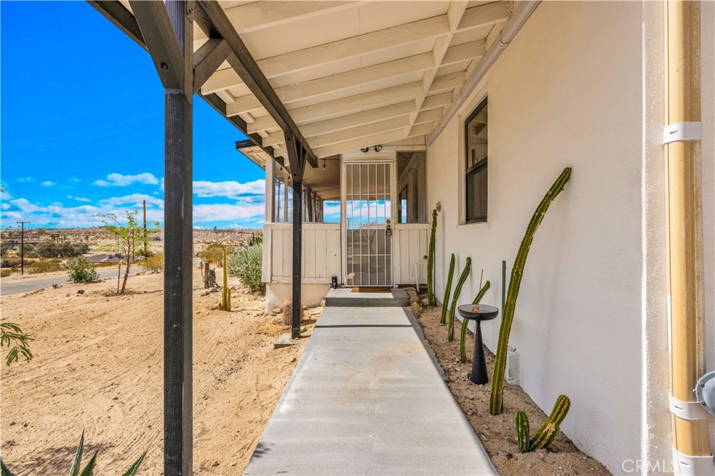 6597 Mesquite Springs Property Photo 5
