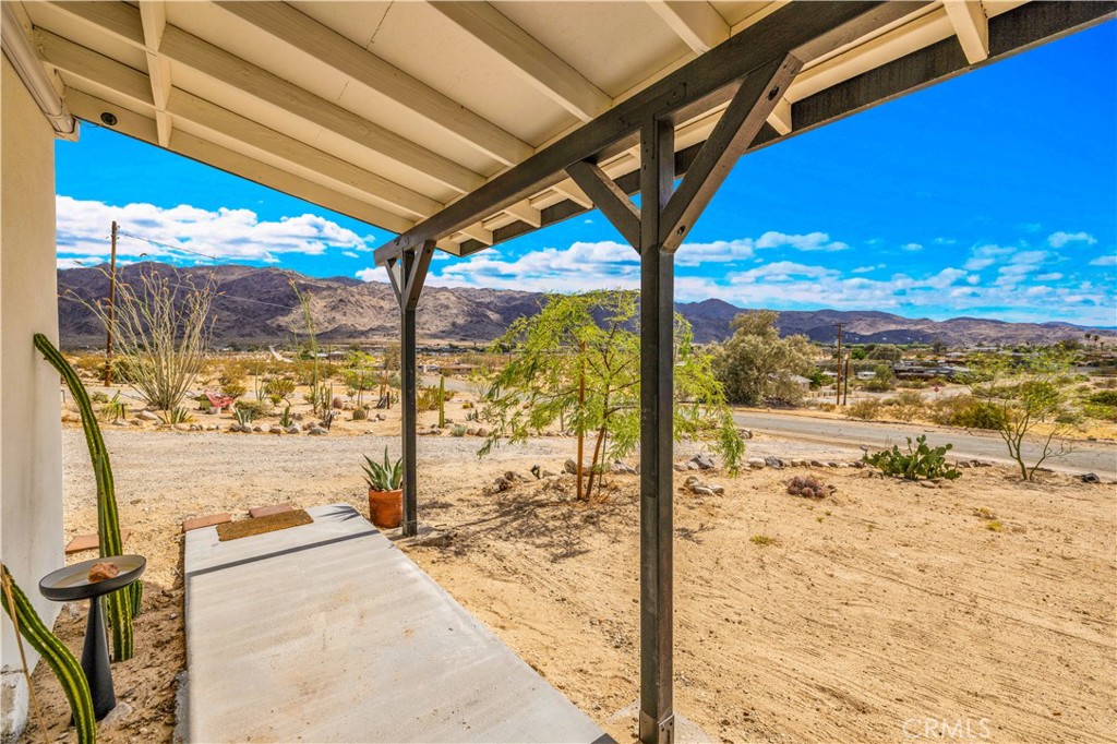 6597 Mesquite Springs Property Photo 6