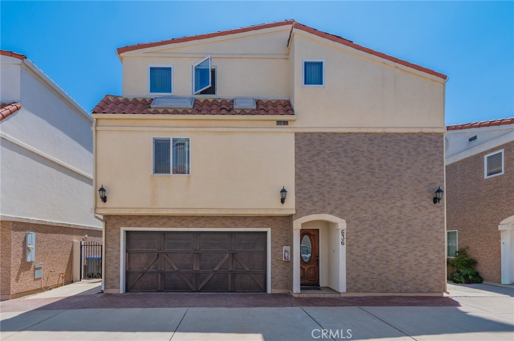 636 E 220th Property Photo 2