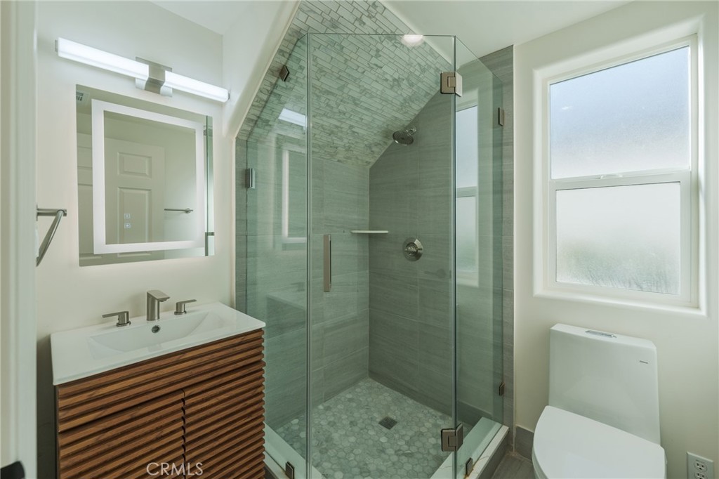 714 N Chestnut Avenue Property Photo 16