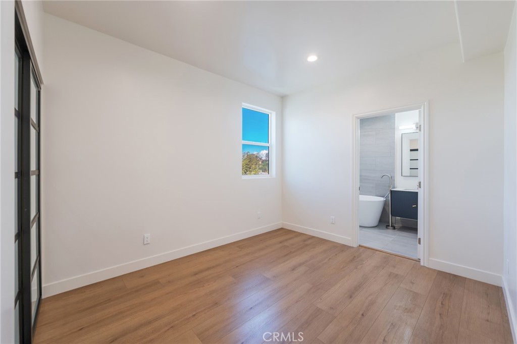 714 N Chestnut Avenue Property Photo 20