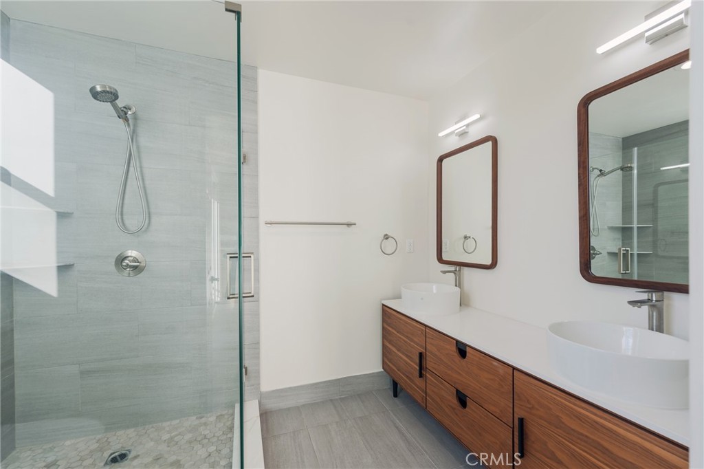 714 N Chestnut Avenue Property Photo 26