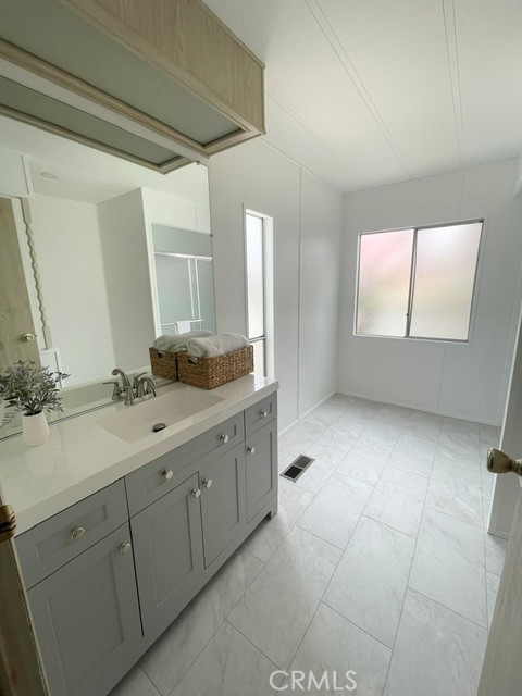 2230 Lake Park Drive 131 Property Photo 21