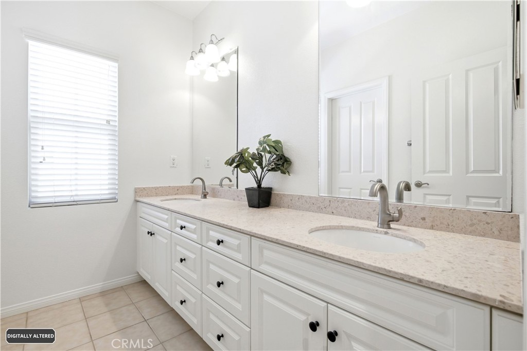 210 Mantle Property Photo 18