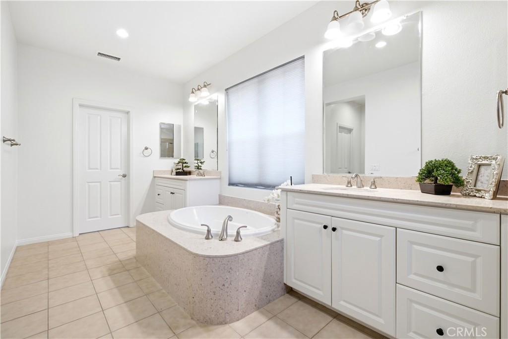 210 Mantle Property Photo 41