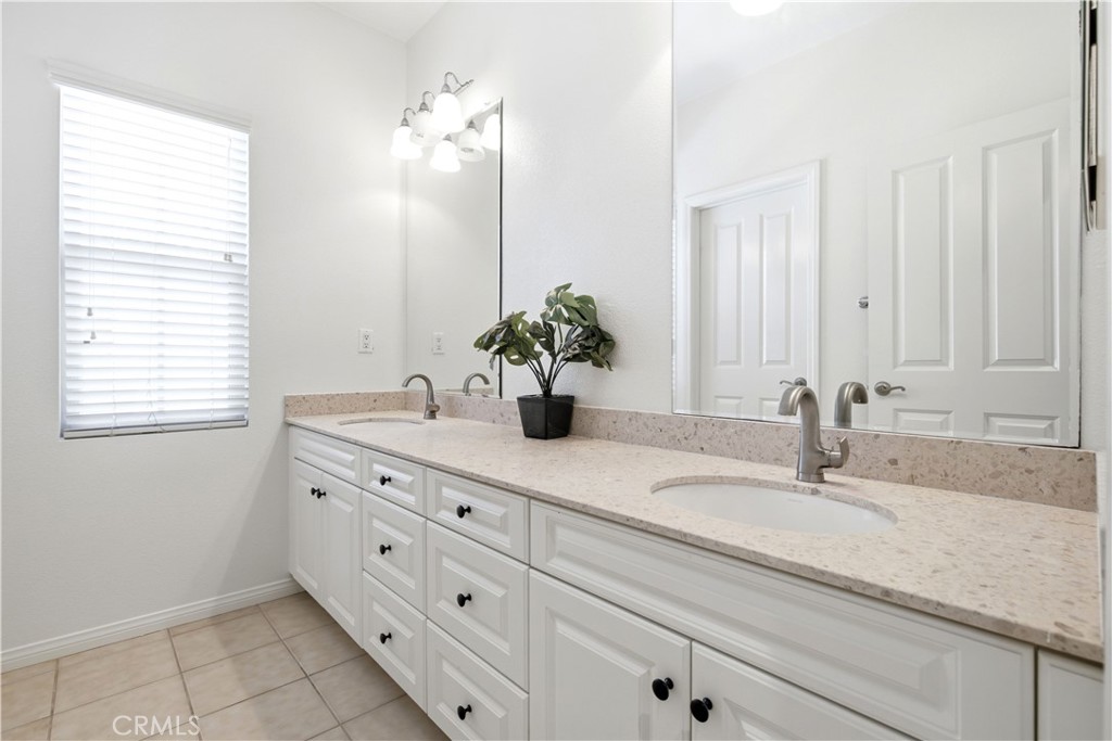 210 Mantle Property Photo 42