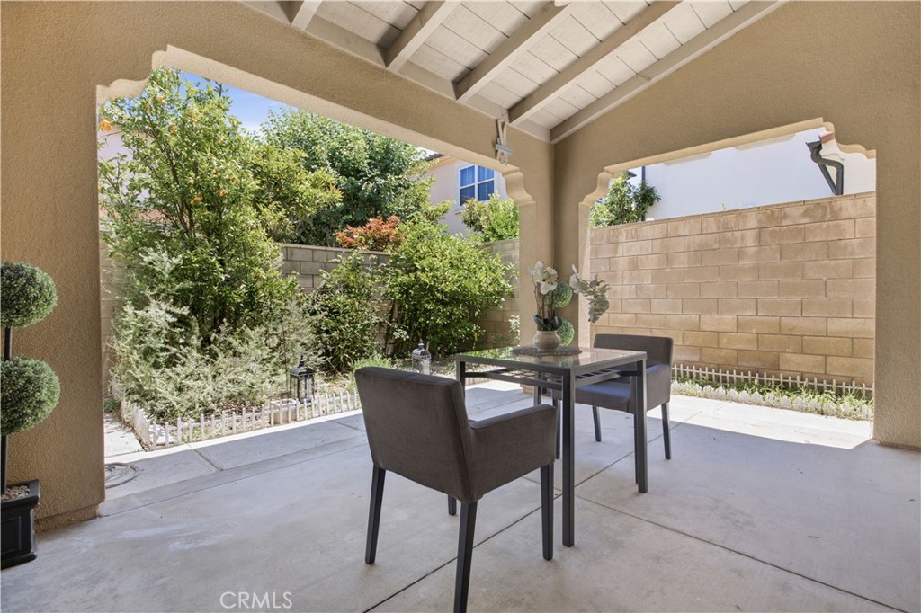 210 Mantle Property Photo 45