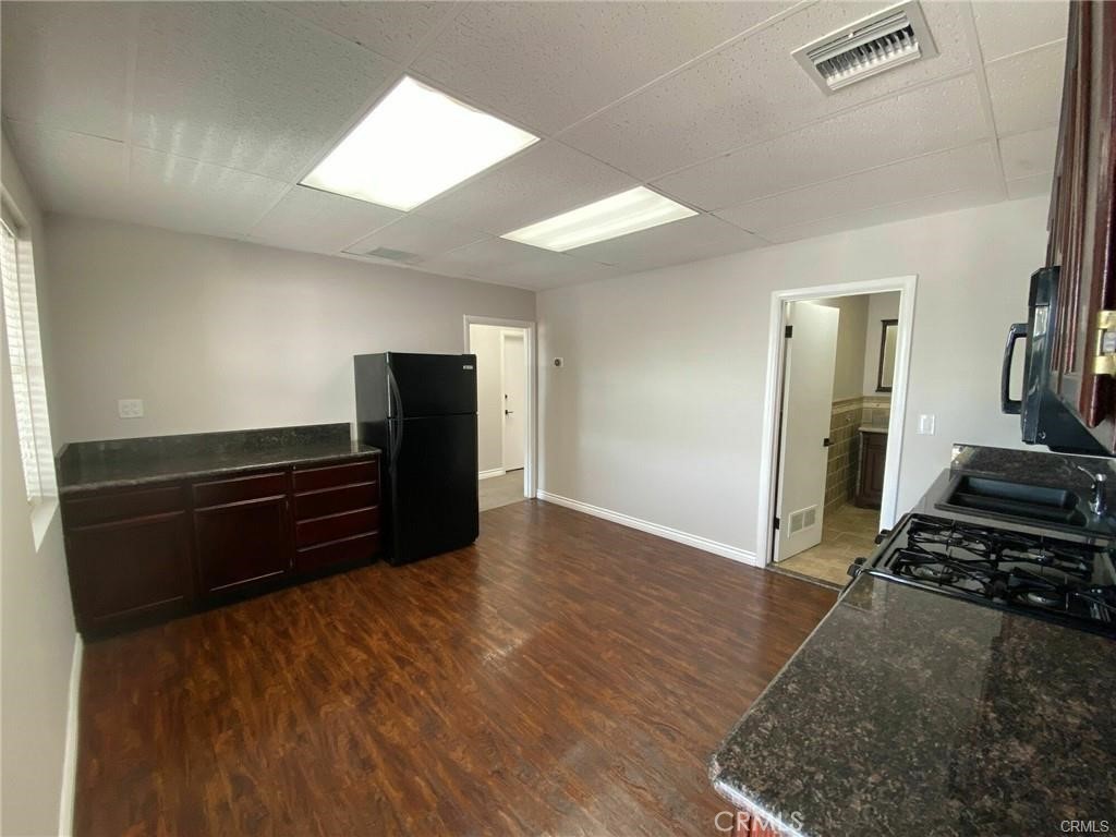 114 N Harbor Property Photo 3