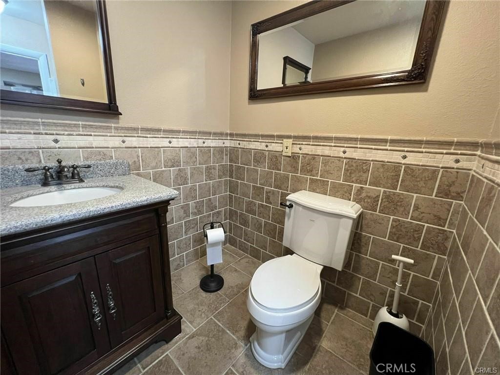 114 N Harbor Property Photo 8