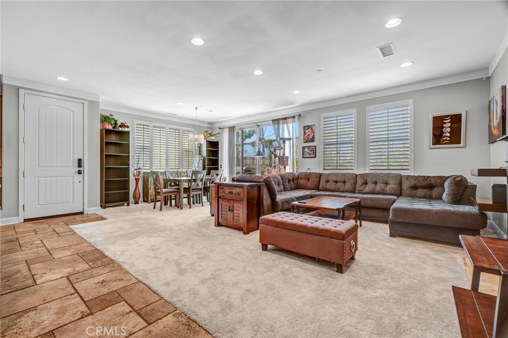 1009 El Paseo Property Photo 8