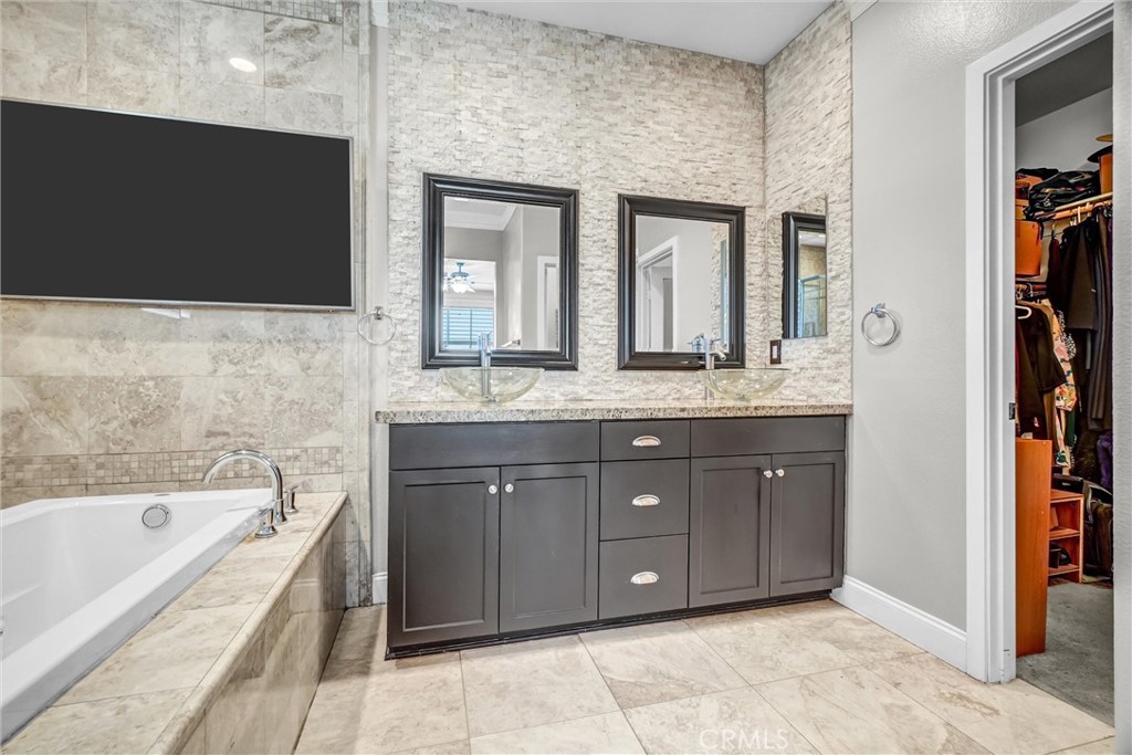 1009 El Paseo Property Photo 18