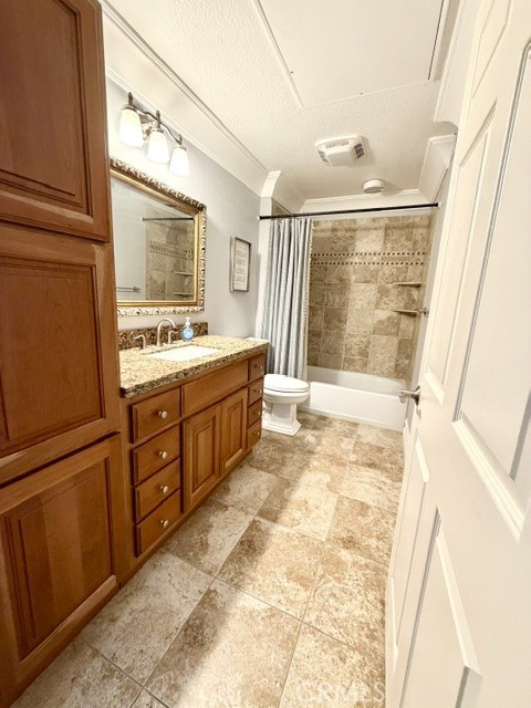 27 Chaumont Circle Property Photo 18