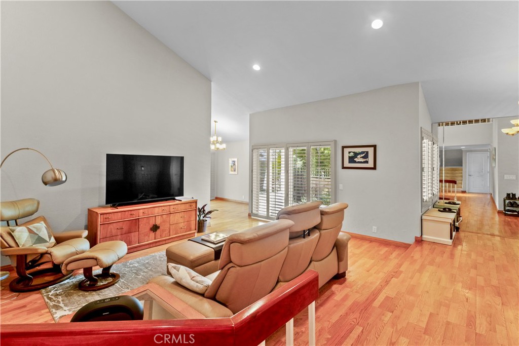 24511 Venus Property Photo 18