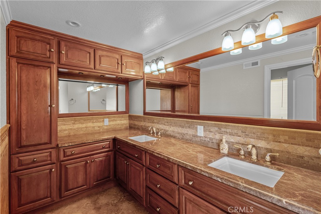 24511 Venus Property Photo 28