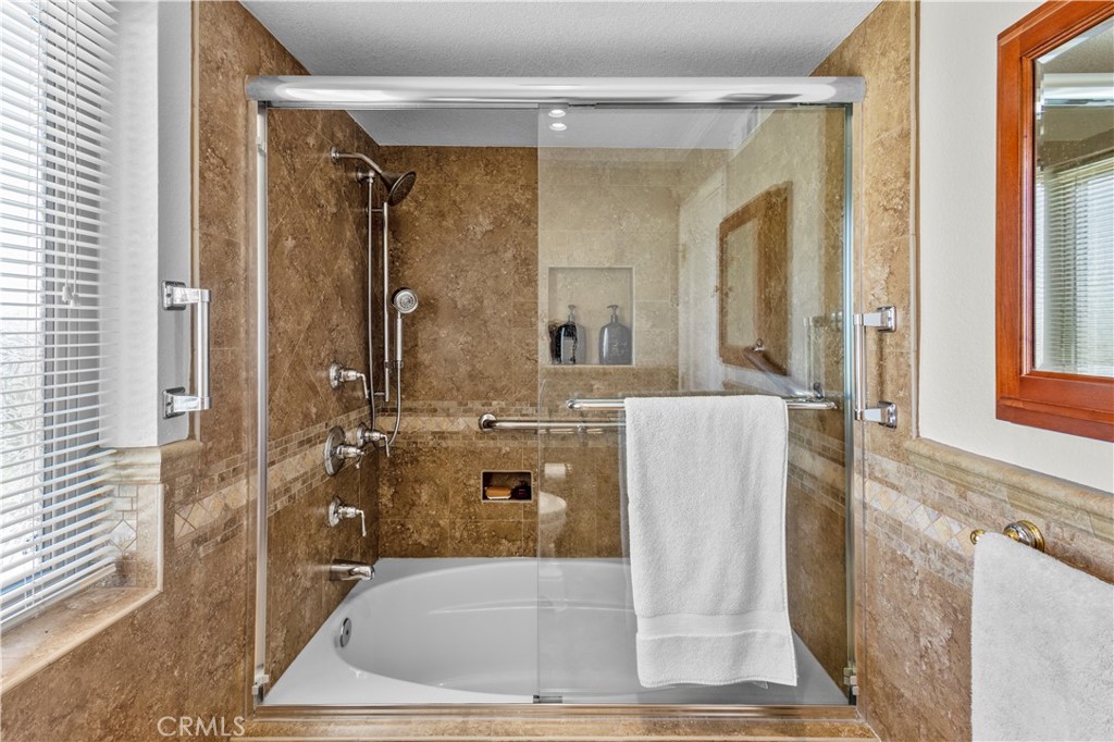 24511 Venus Property Photo 30