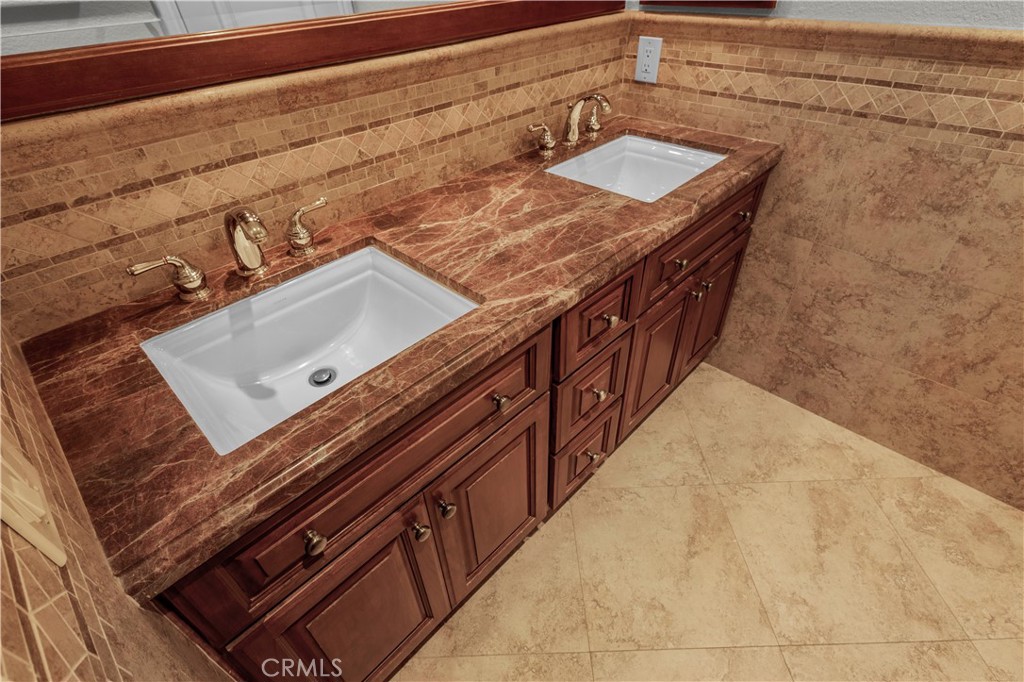 24511 Venus Property Photo 37