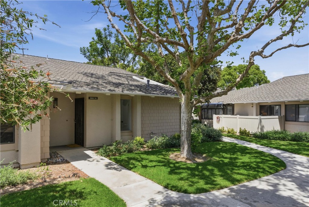 8566 Fallbrook Property Photo 4