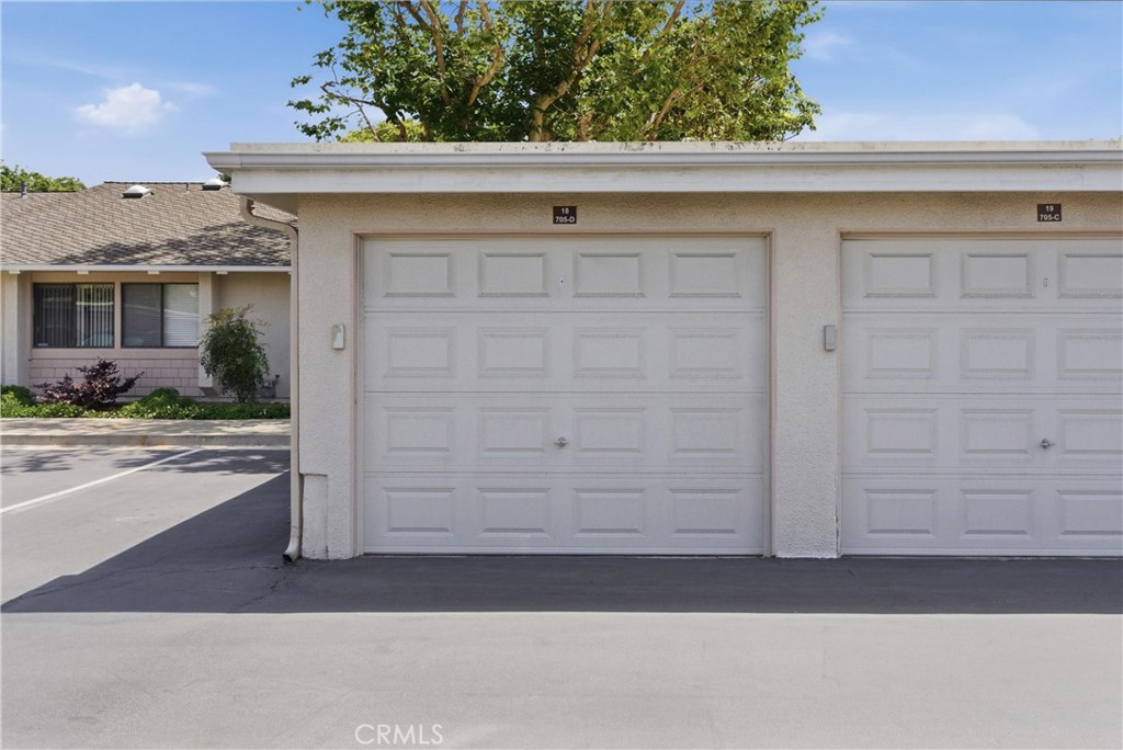 8566 Fallbrook Property Photo 26