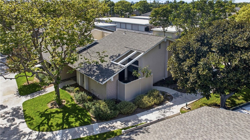 8566 Fallbrook Property Photo 35