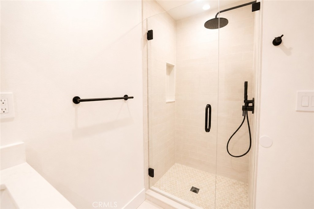 522 17th Street C Property Photo 23