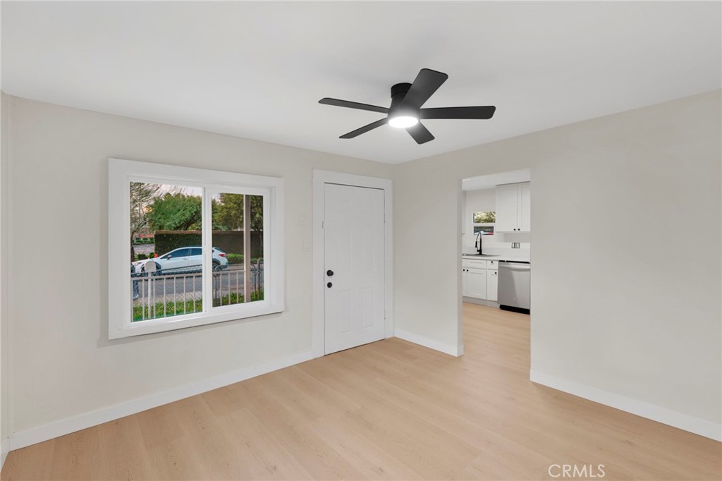 659 S 7th Street Property Photo 5