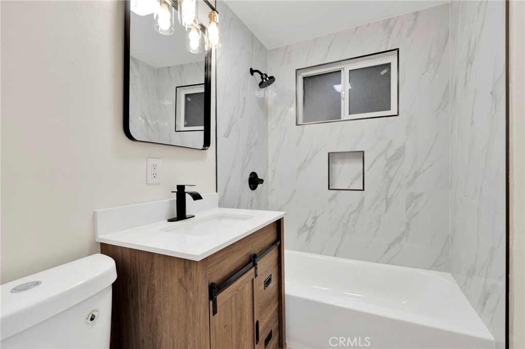 659 S 7th Street Property Photo 17