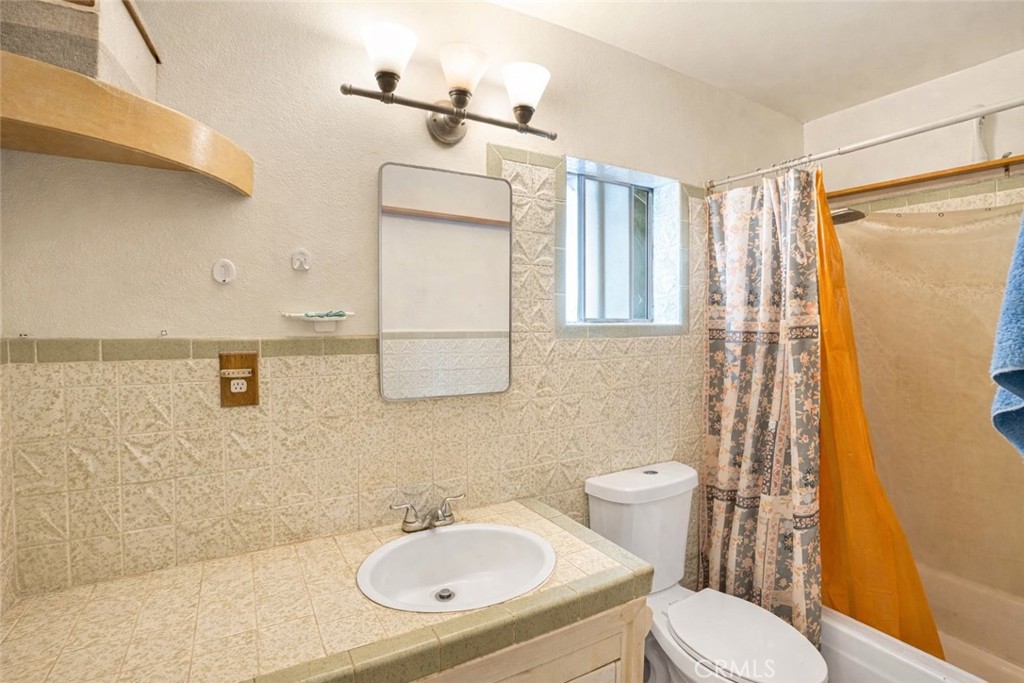 659 S 7th Street Property Photo 21