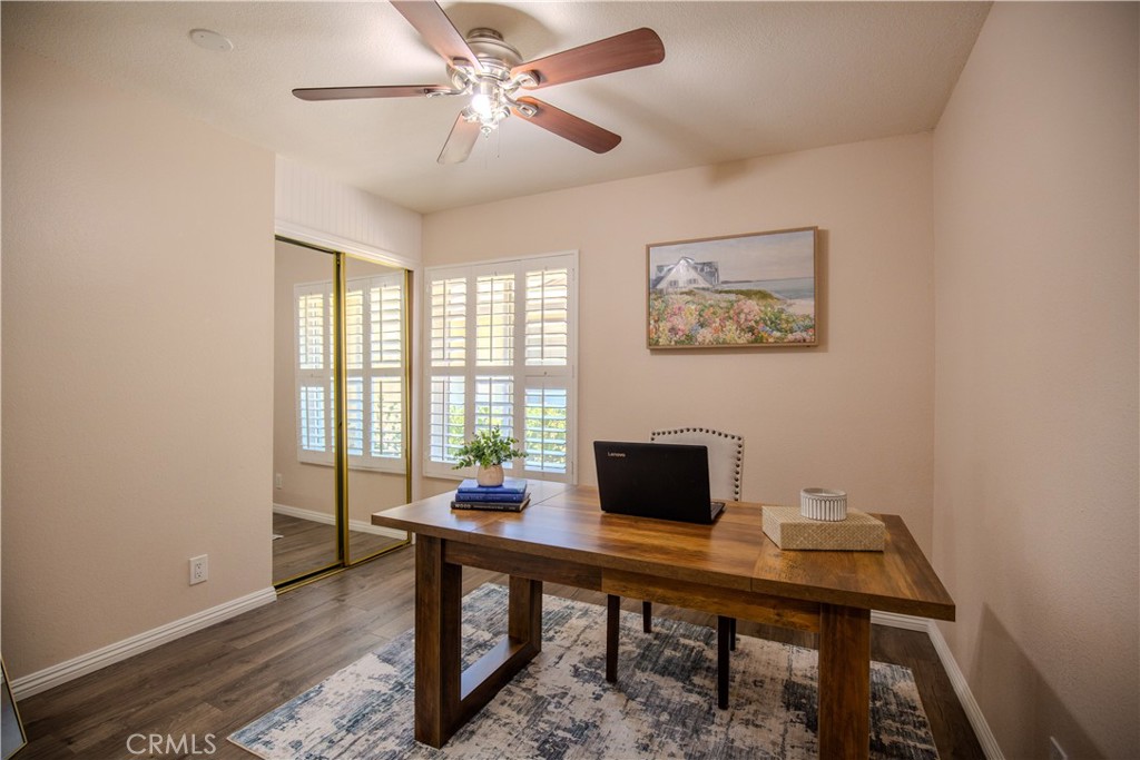2528 N Tustin D Property Photo 5